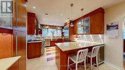 15 COSMO ROAD Toronto, ON M8X 1Z3