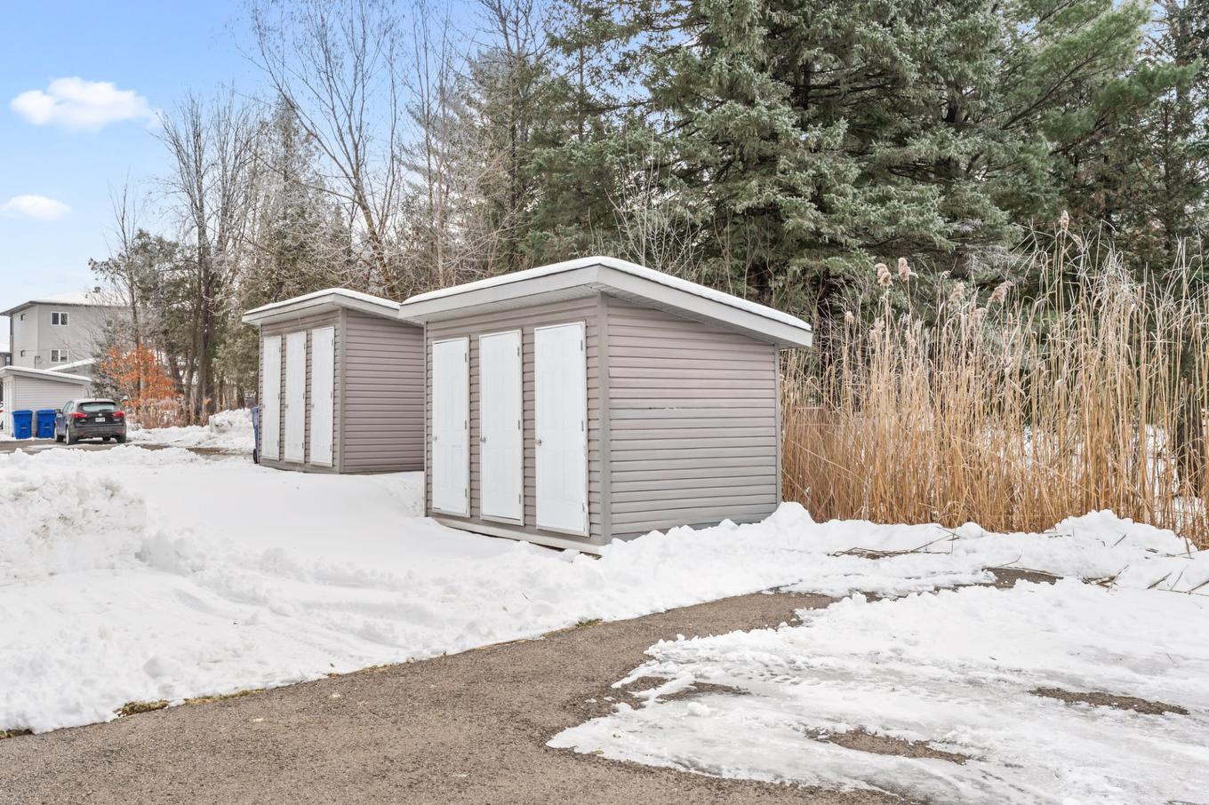 Rangement - 9804 Rue Henri-Piché, Mirabel, QC - Outdoor