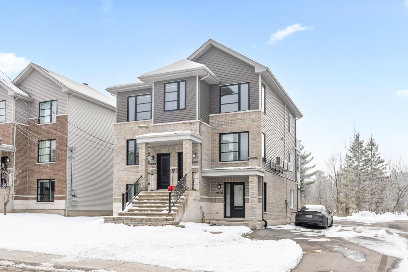 Façade - 9804 Rue Henri-Piché, Mirabel, QC - Outdoor With Facade