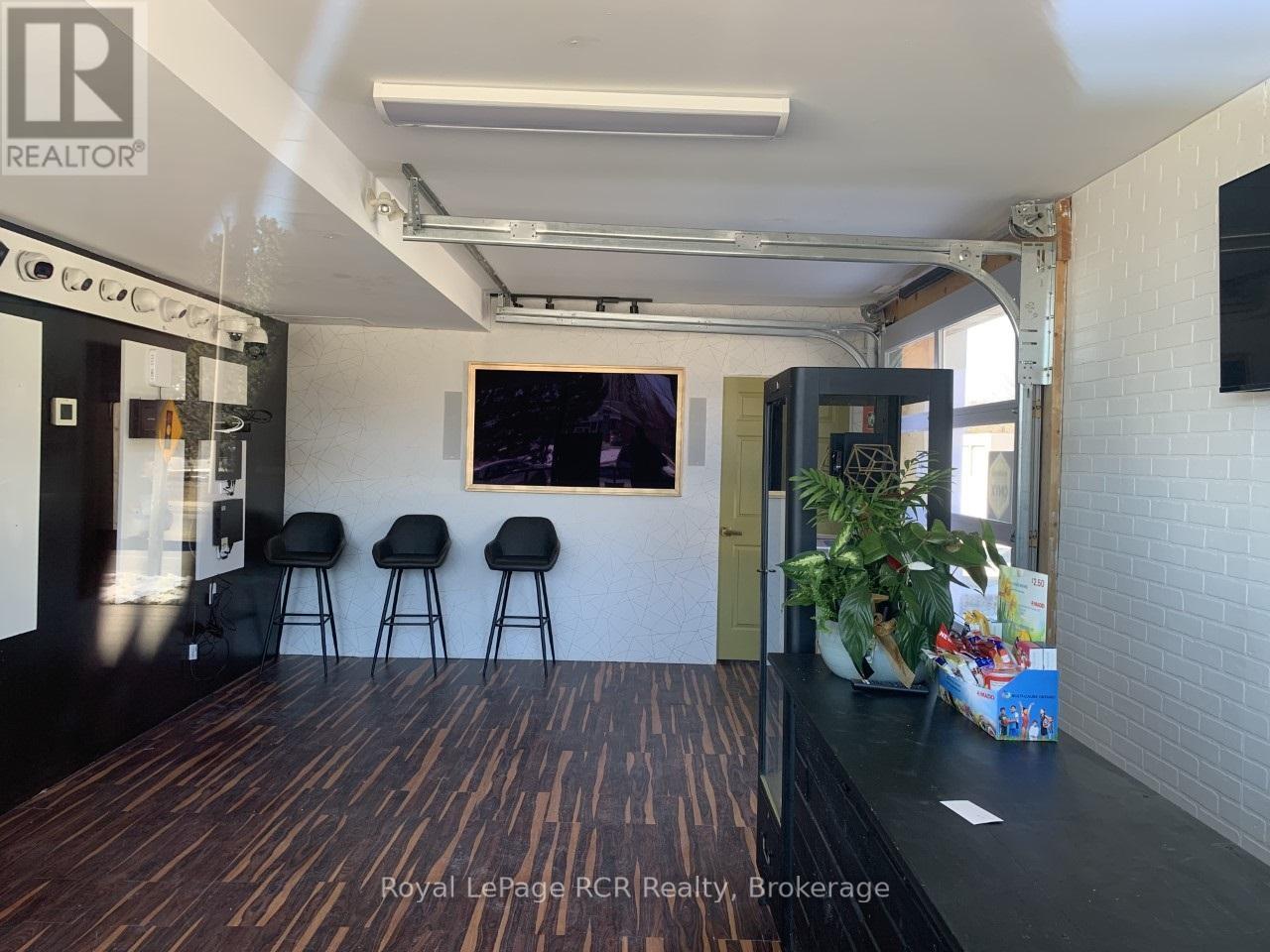 Unit #104C - 1010 9Th Avenue W, Georgian Bluffs, ON