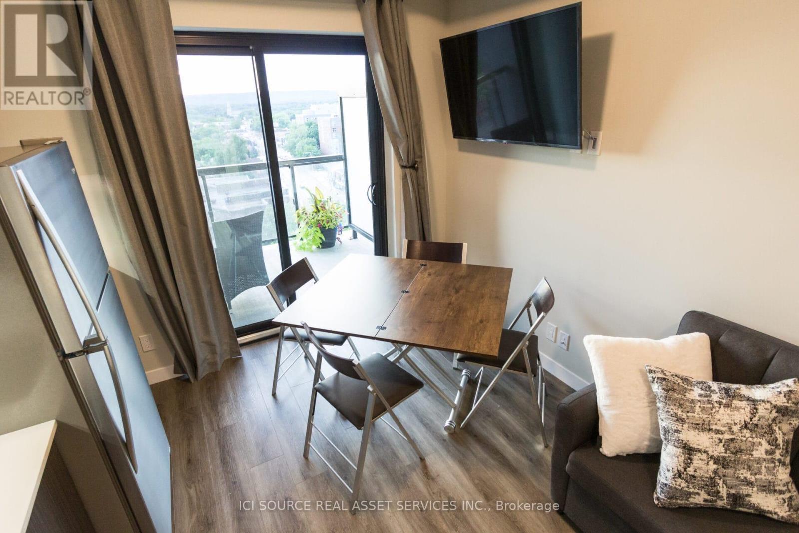 1105 - 15 Queen Street S, Hamilton, ON - Indoor Photo Showing Dining Room