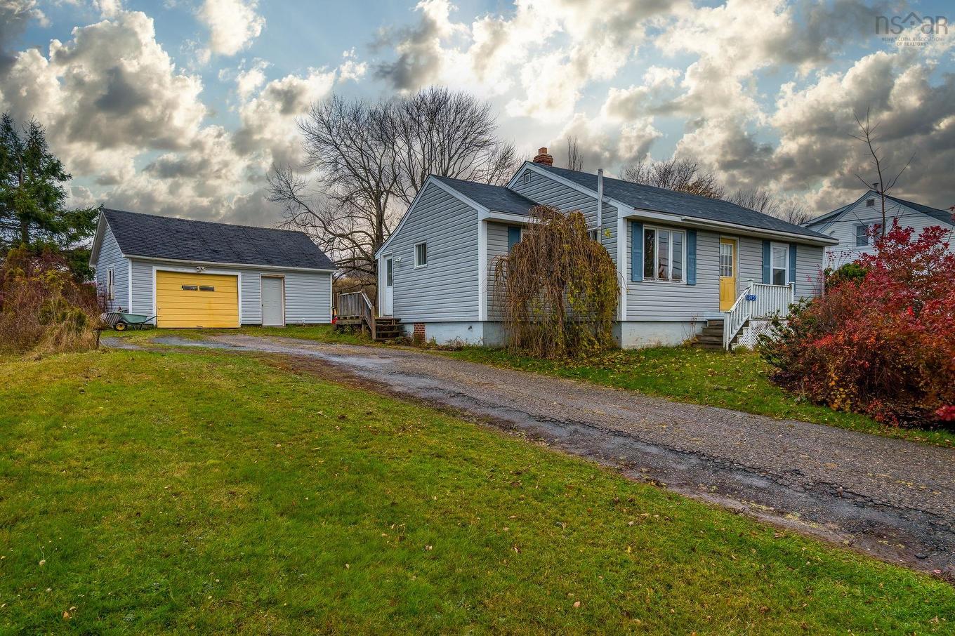 13935 Highway 1, Hants Border, NS