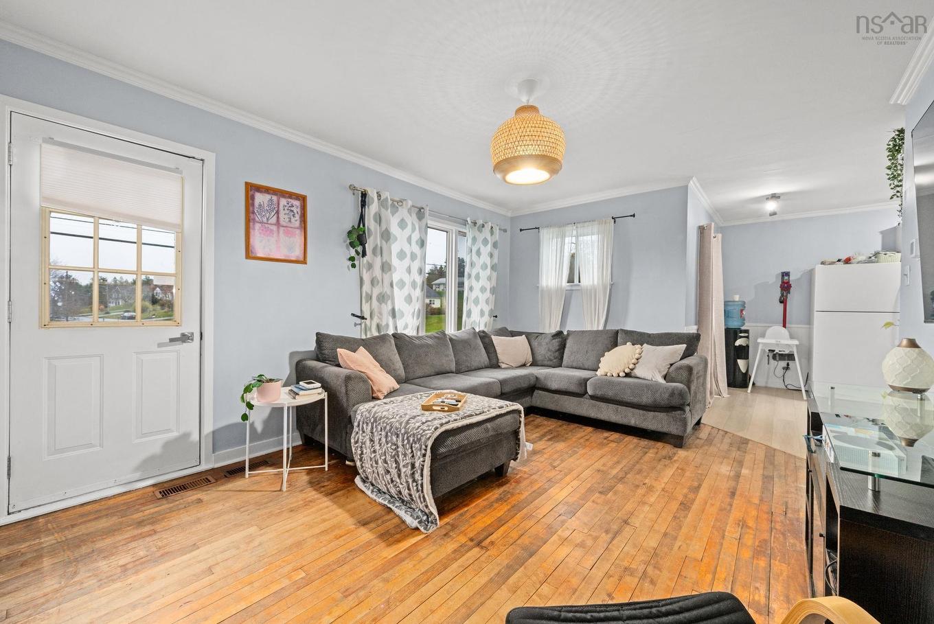 13935 Highway 1, Hants Border, NS