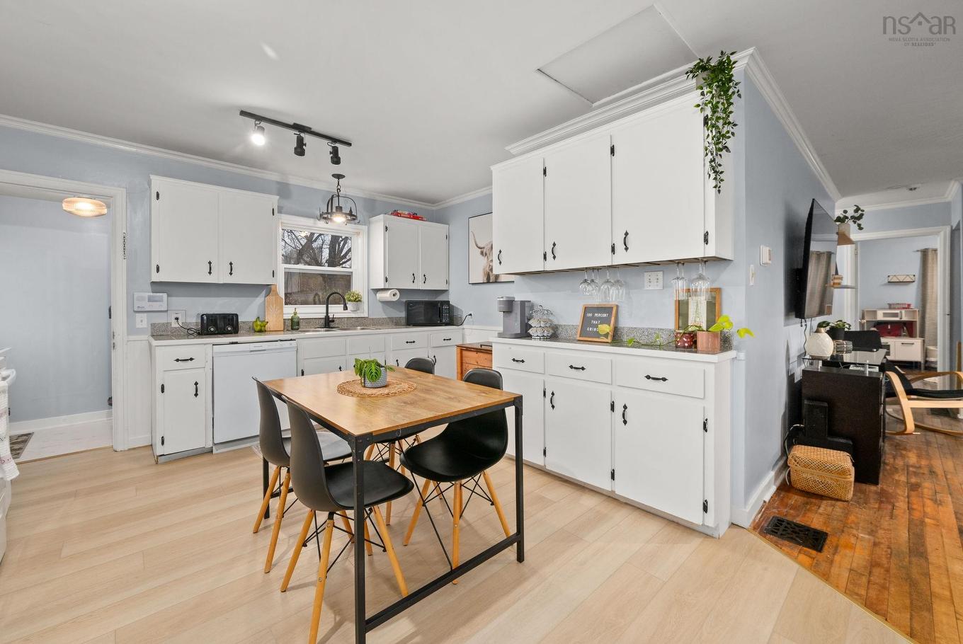 13935 Highway 1, Hants Border, NS