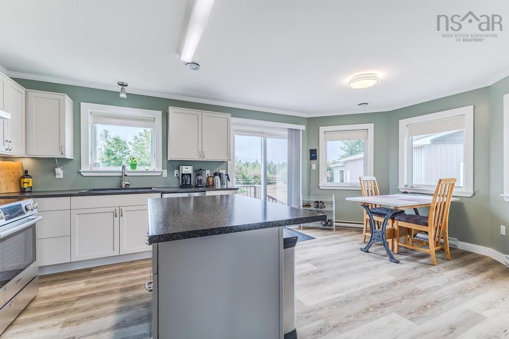 7048 Hwy 2, Portapique, NS