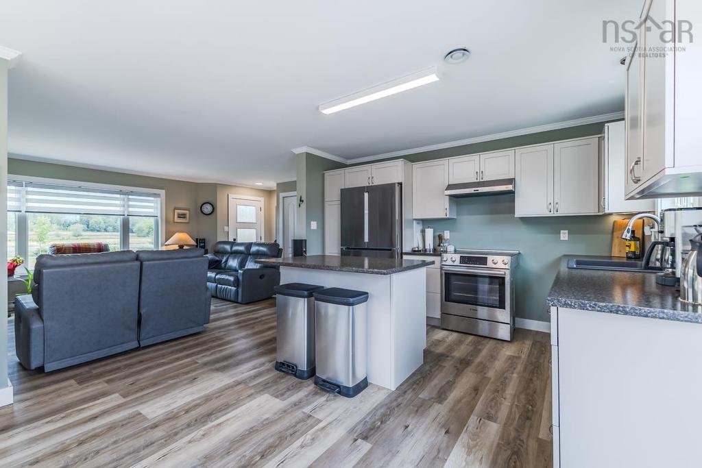 7048 Hwy 2, Portapique, NS