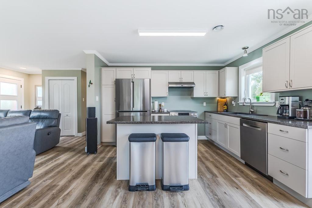 7048 Hwy 2, Portapique, NS