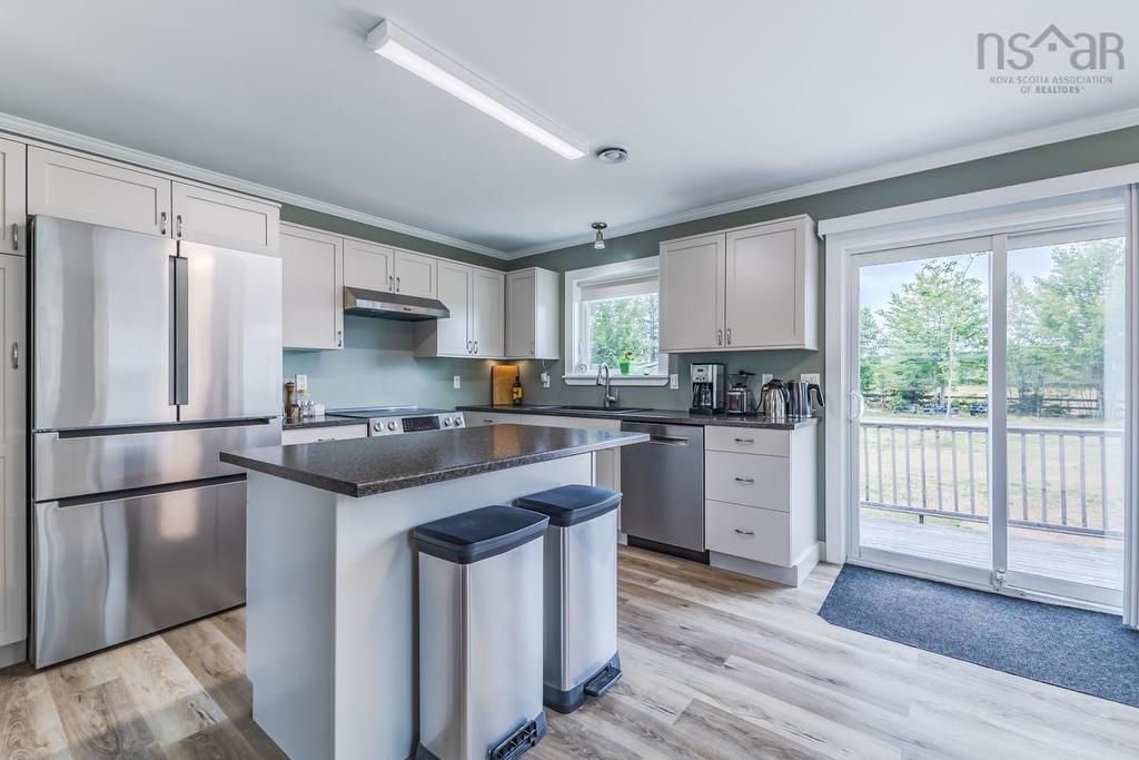 7048 Hwy 2, Portapique, NS