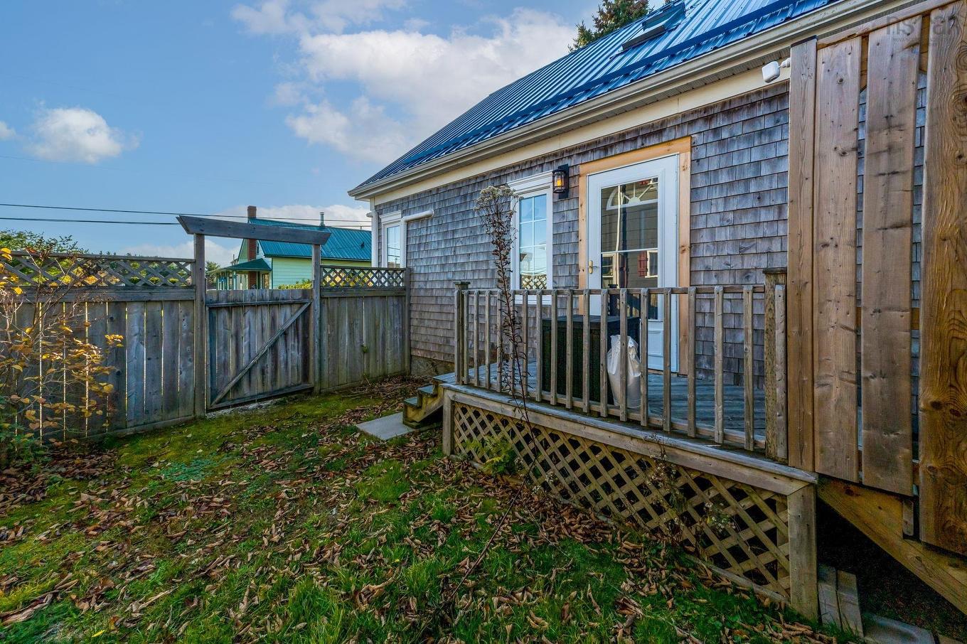 24 Station Road, Western Shore, NS