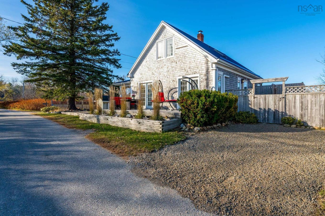 24 Station Road, Western Shore, NS