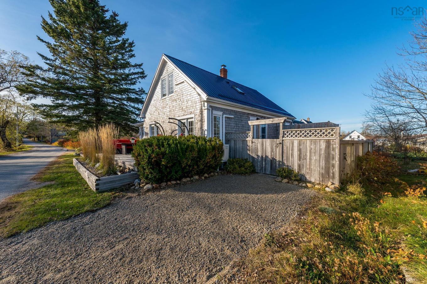 24 Station Road, Western Shore, NS