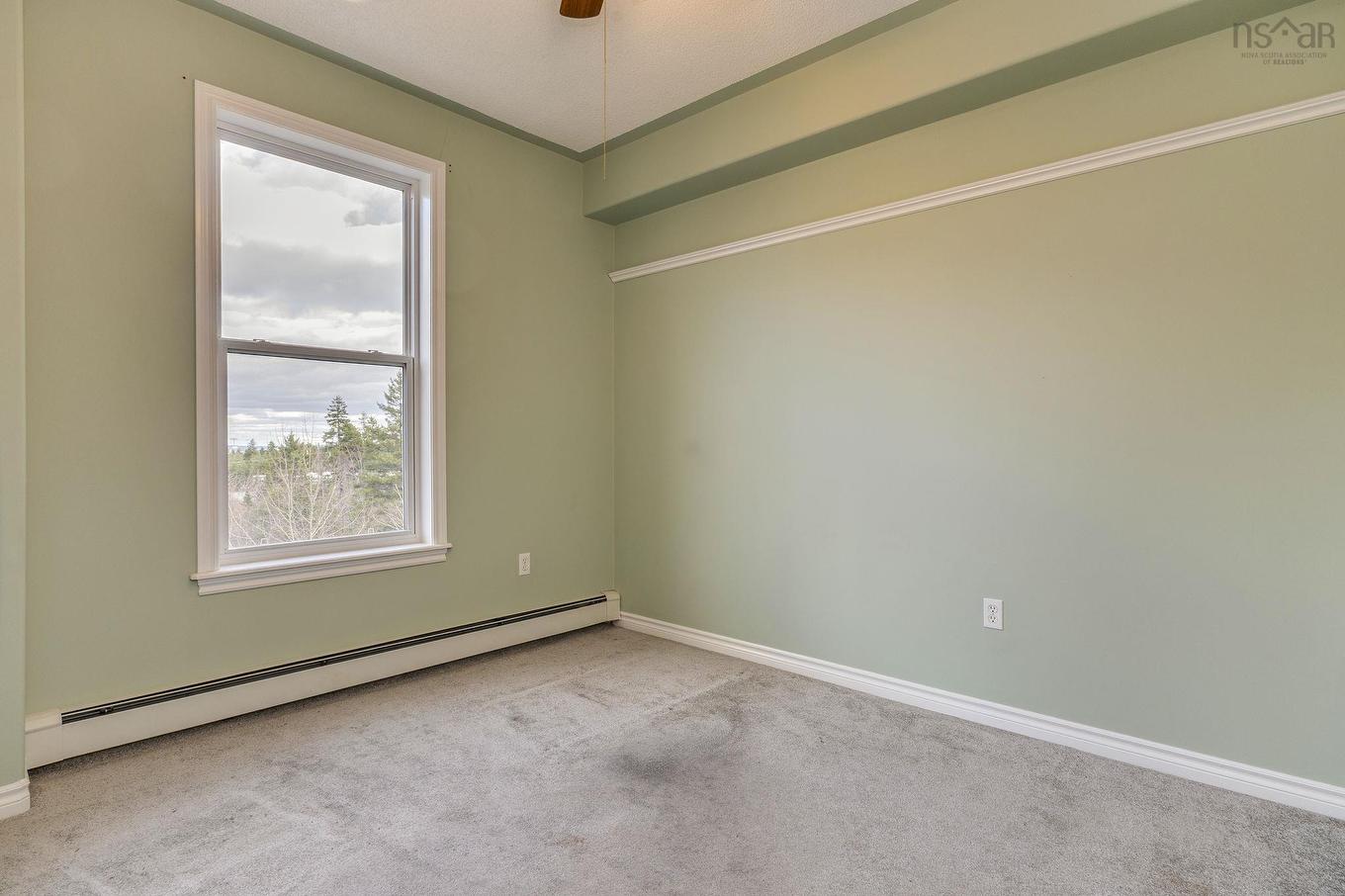 409 114 Regency Park Drive, Halifax, NS