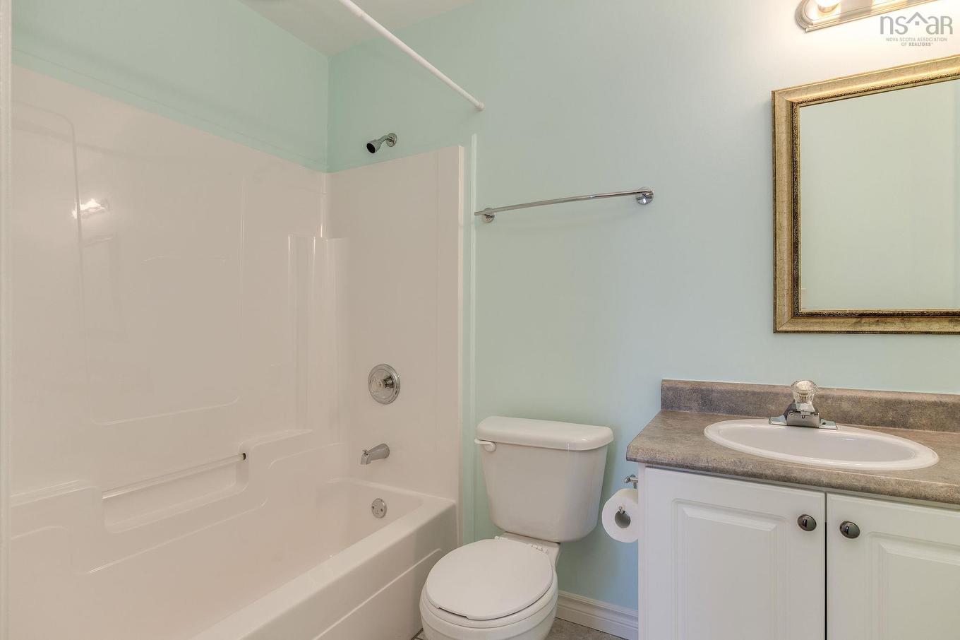 409 114 Regency Park Drive, Halifax, NS