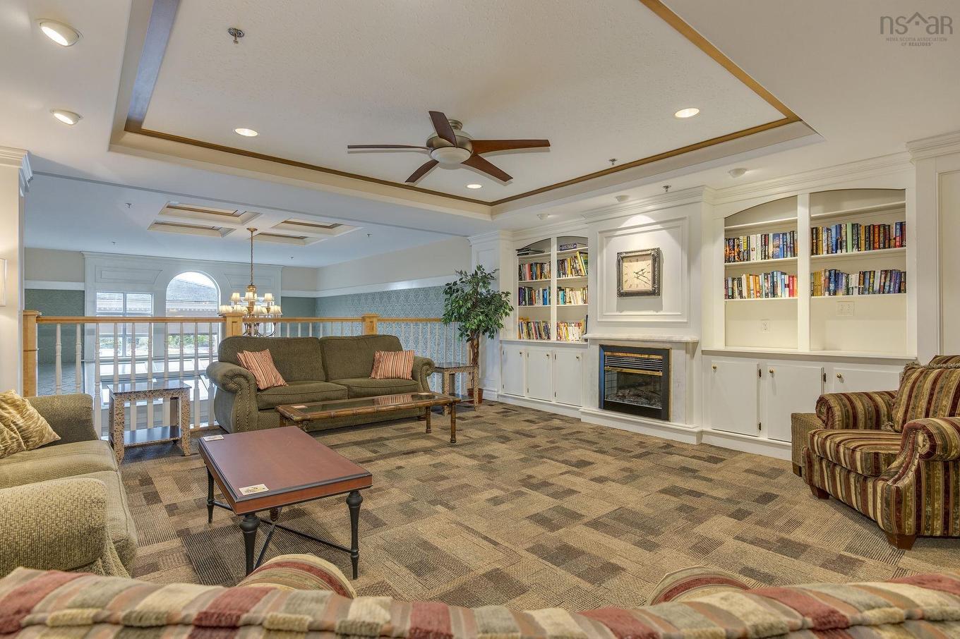 409 114 Regency Park Drive, Halifax, NS