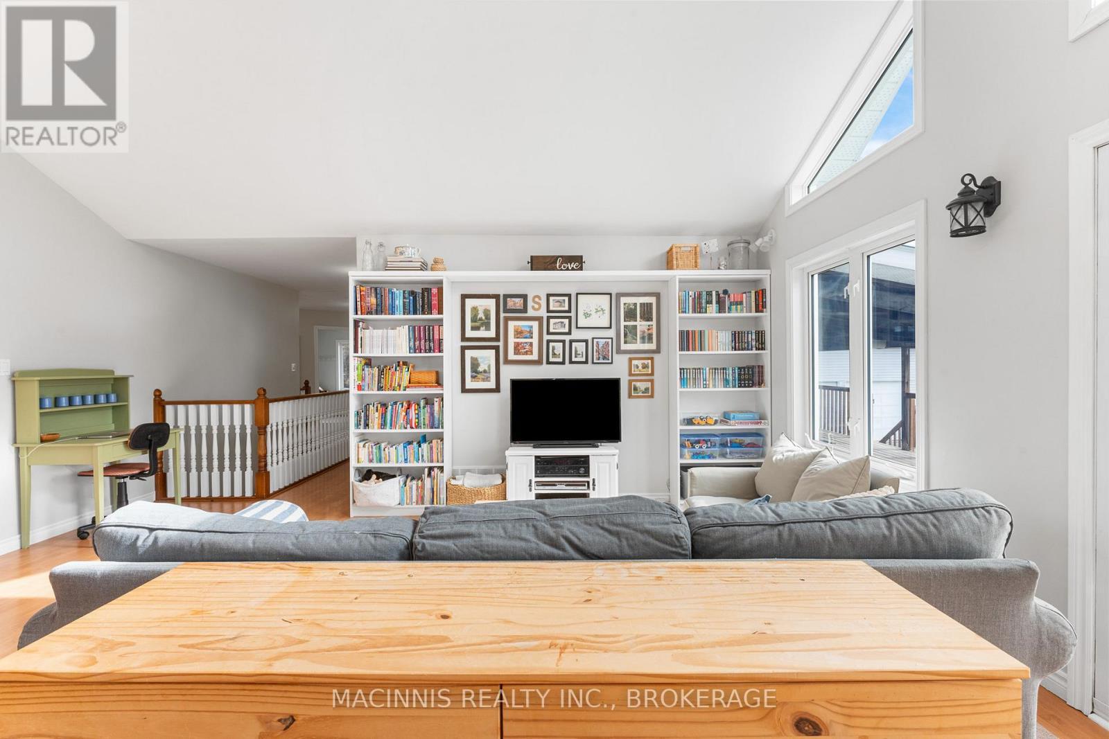 2040 Keeley Road, Frontenac (Frontenac South), ON - Indoor