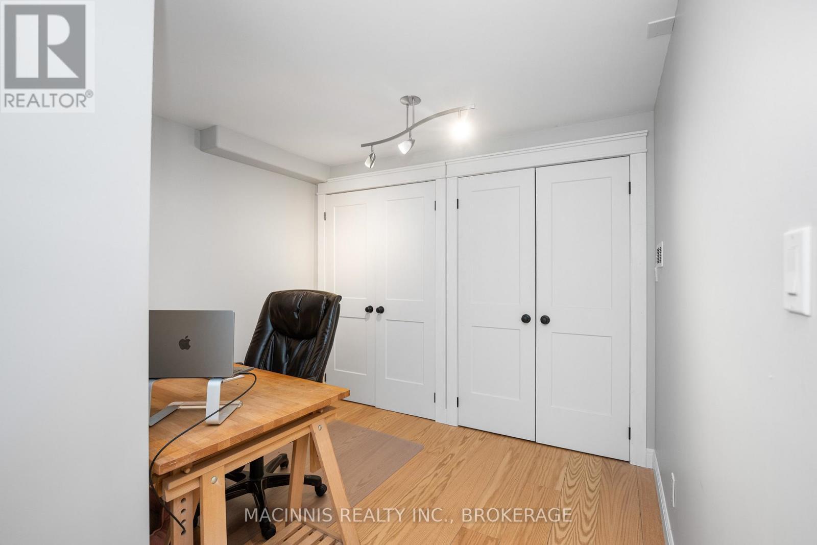 2040 Keeley Road, Frontenac (Frontenac South), ON - Indoor Photo Showing Office