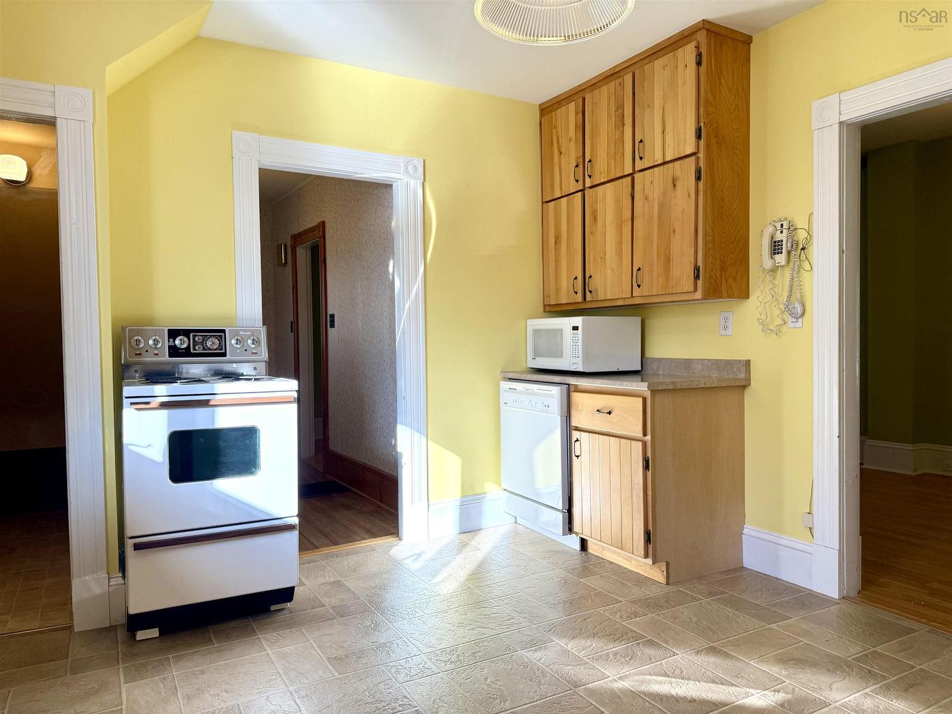 3 Harding Avenue, Amherst, NS