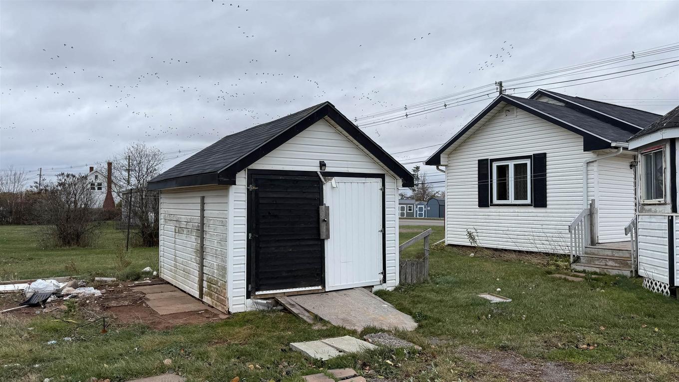 637 Water Street E, Summerside, PE