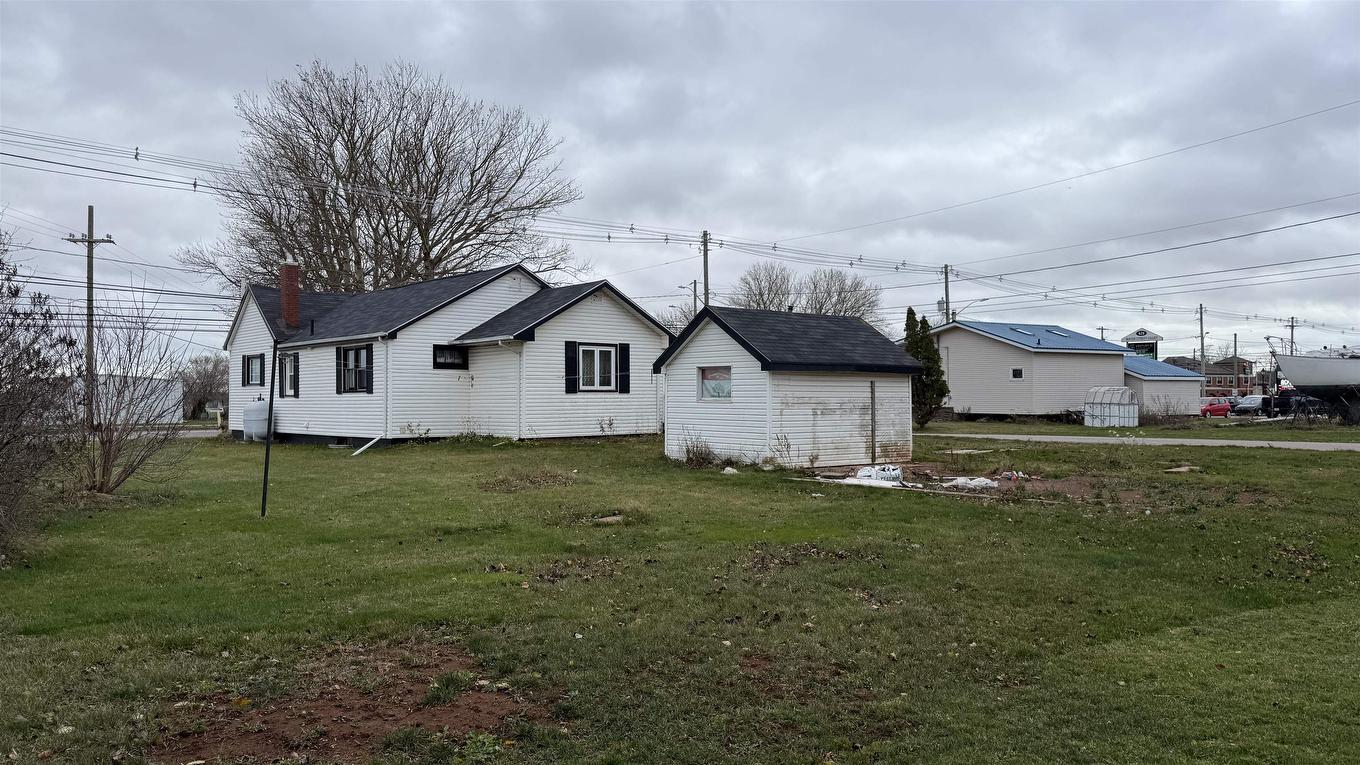 637 Water Street E, Summerside, PE