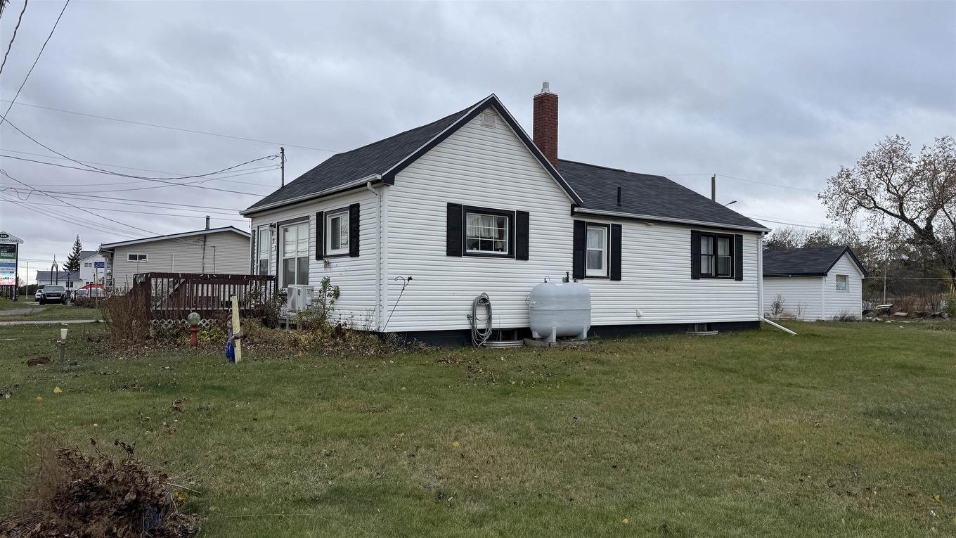 637 Water Street E, Summerside, PE