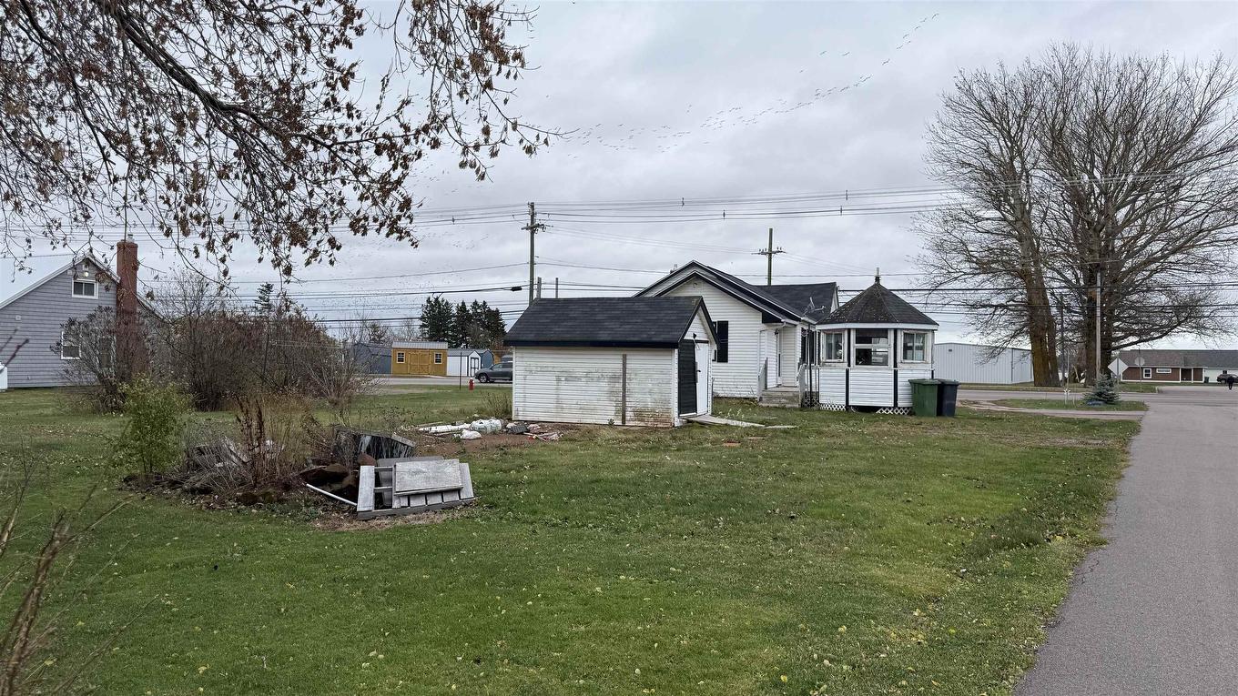 637 Water Street E, Summerside, PE