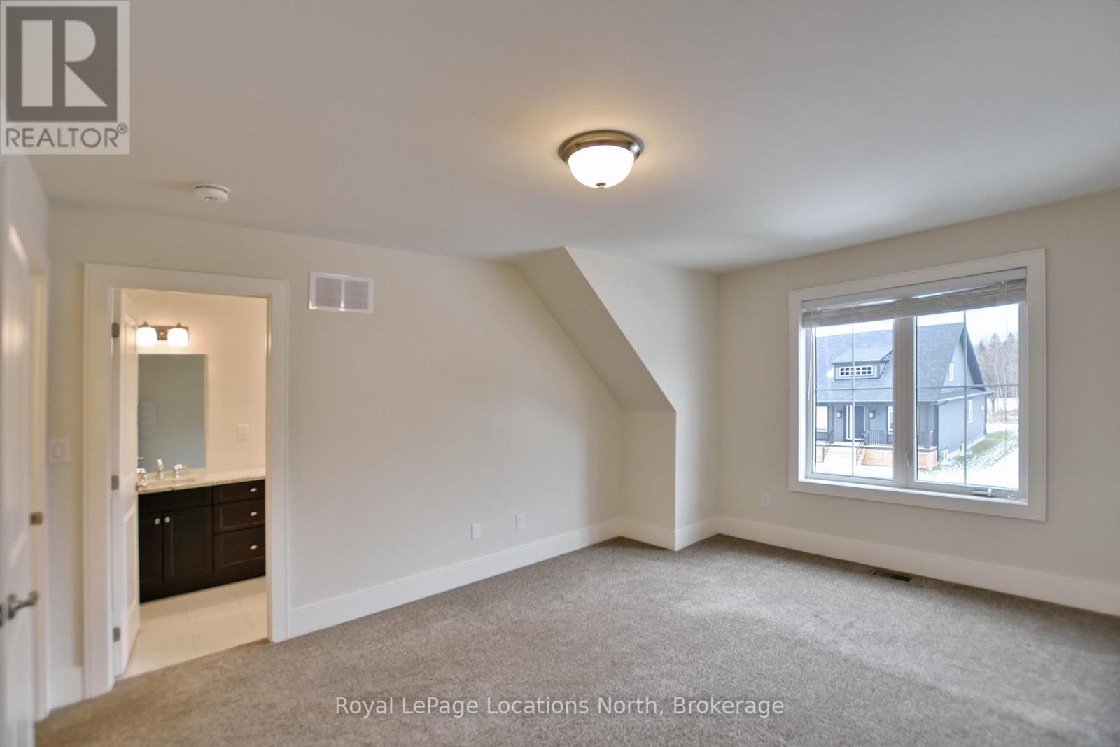 185 Yellow Birch Crescent, Blue Mountains, ON - Indoor Photo Showing Other Room