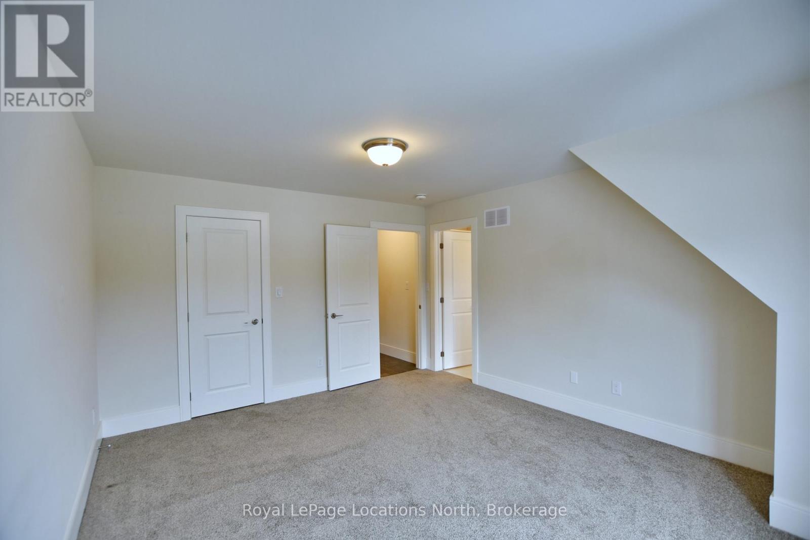 185 Yellow Birch Crescent, Blue Mountains, ON - Indoor Photo Showing Other Room