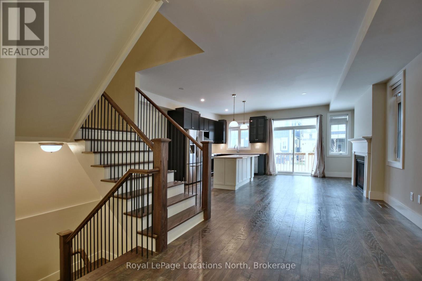 185 Yellow Birch Crescent, Blue Mountains, ON - Indoor Photo Showing Other Room
