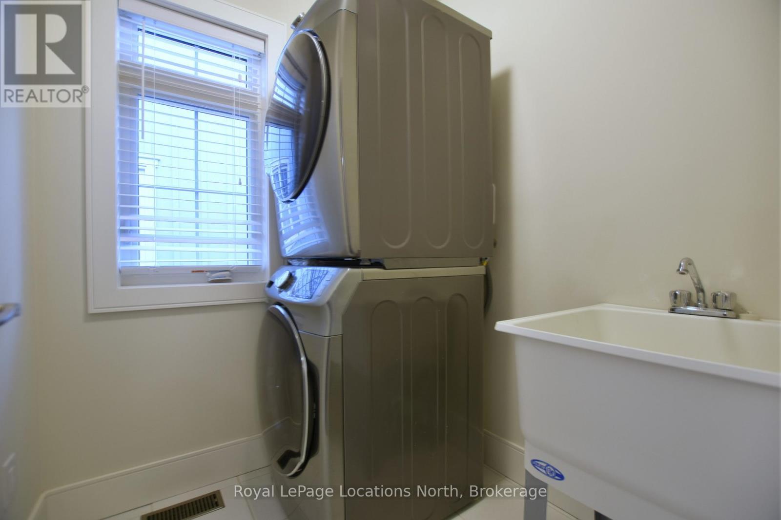 185 Yellow Birch Crescent, Blue Mountains, ON - Indoor Photo Showing Laundry Room