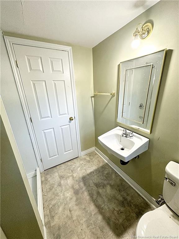 10 Morningside Dr, Moncton, NB