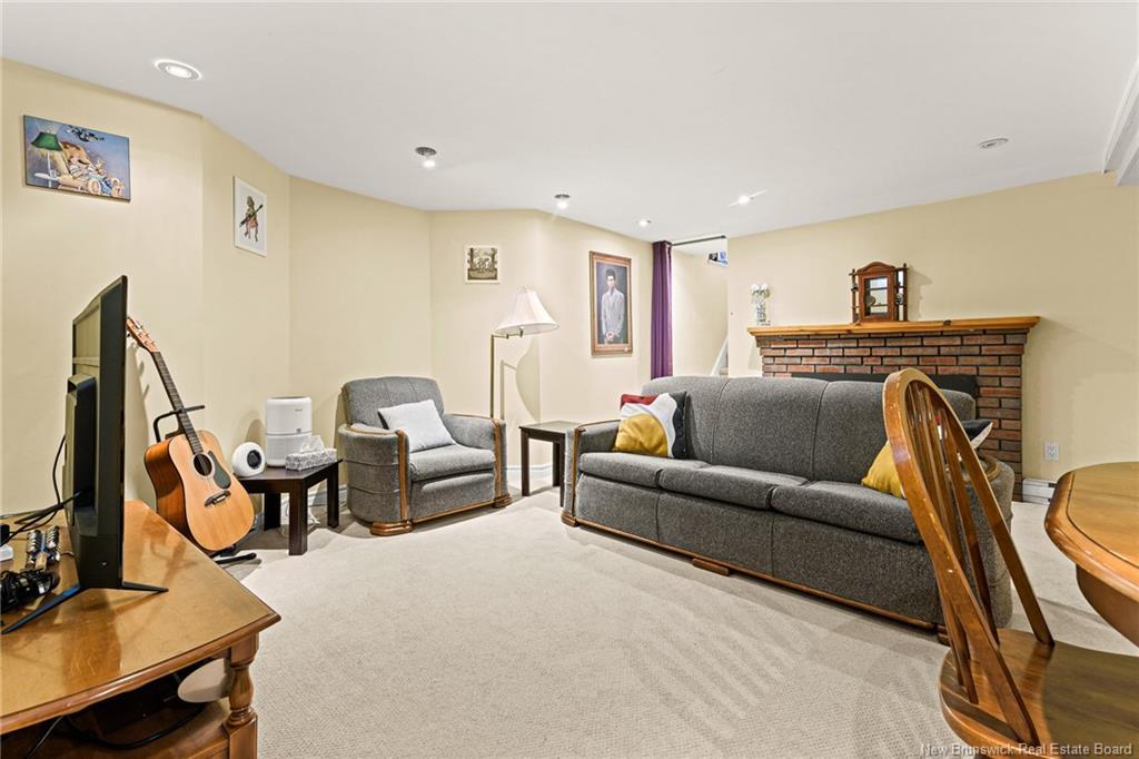 24 Grandview Ave, Moncton, NB