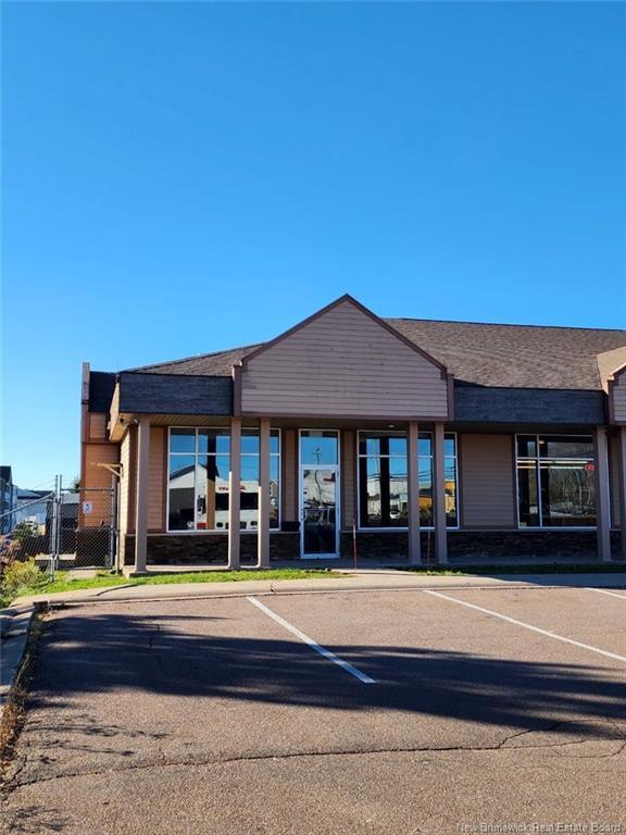 504 Champlain St, Dieppe, NB