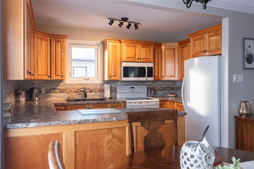 11 Gordon Street, Gander, NL