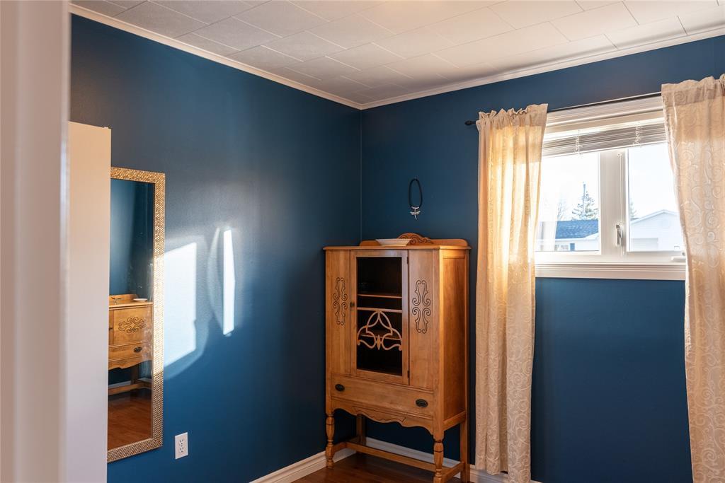 11 Gordon Street, Gander, NL