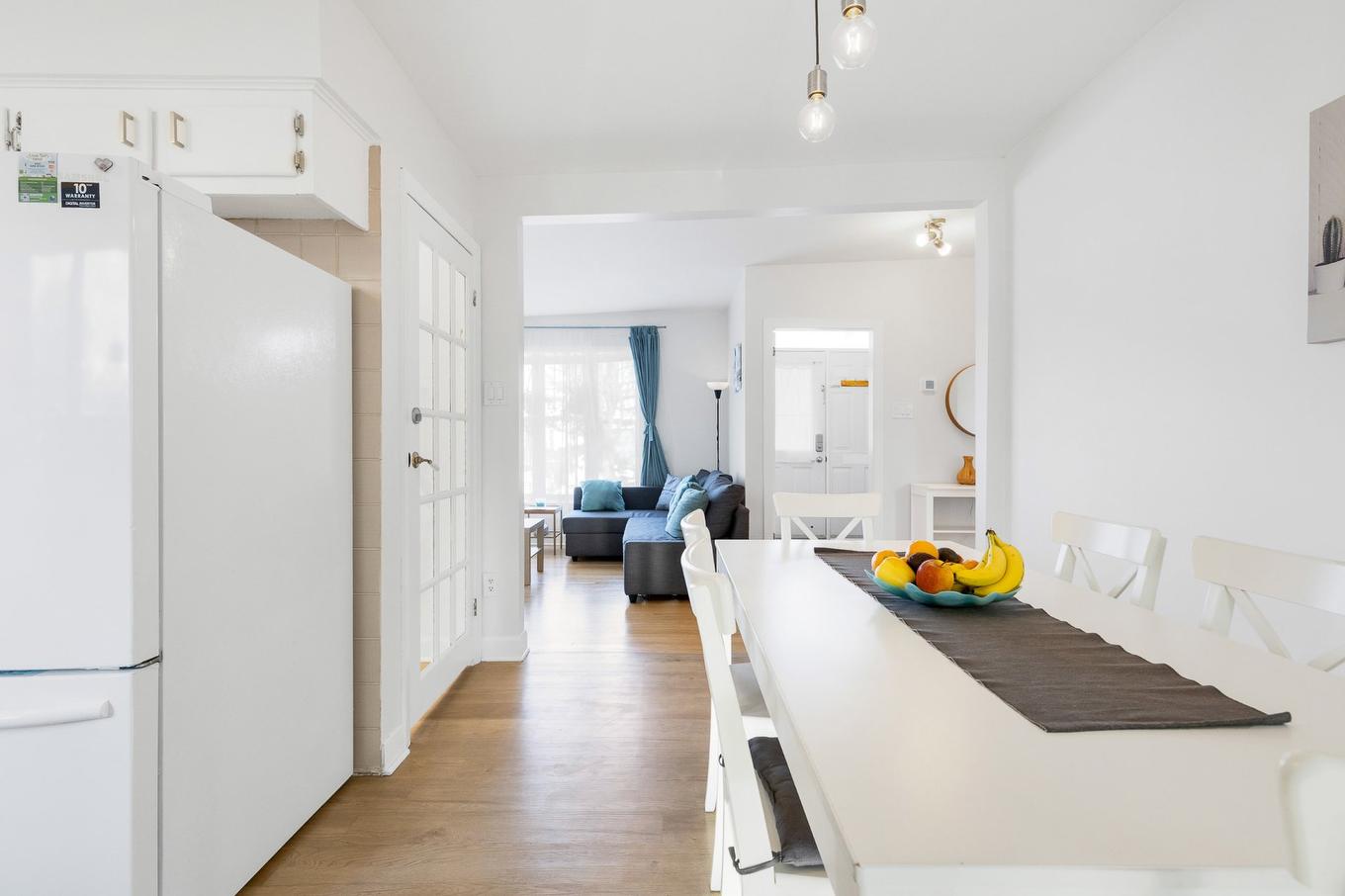 Coin-repas - 380 Rue Joly, Laval (Duvernay), QC - Indoor