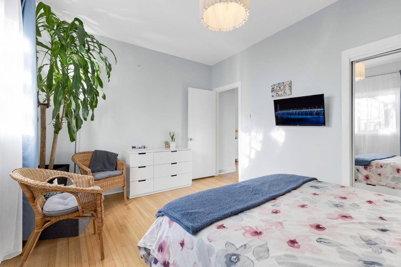 Chambre à coucher principale - 380 Rue Joly, Laval (Duvernay), QC - Indoor Photo Showing Bedroom