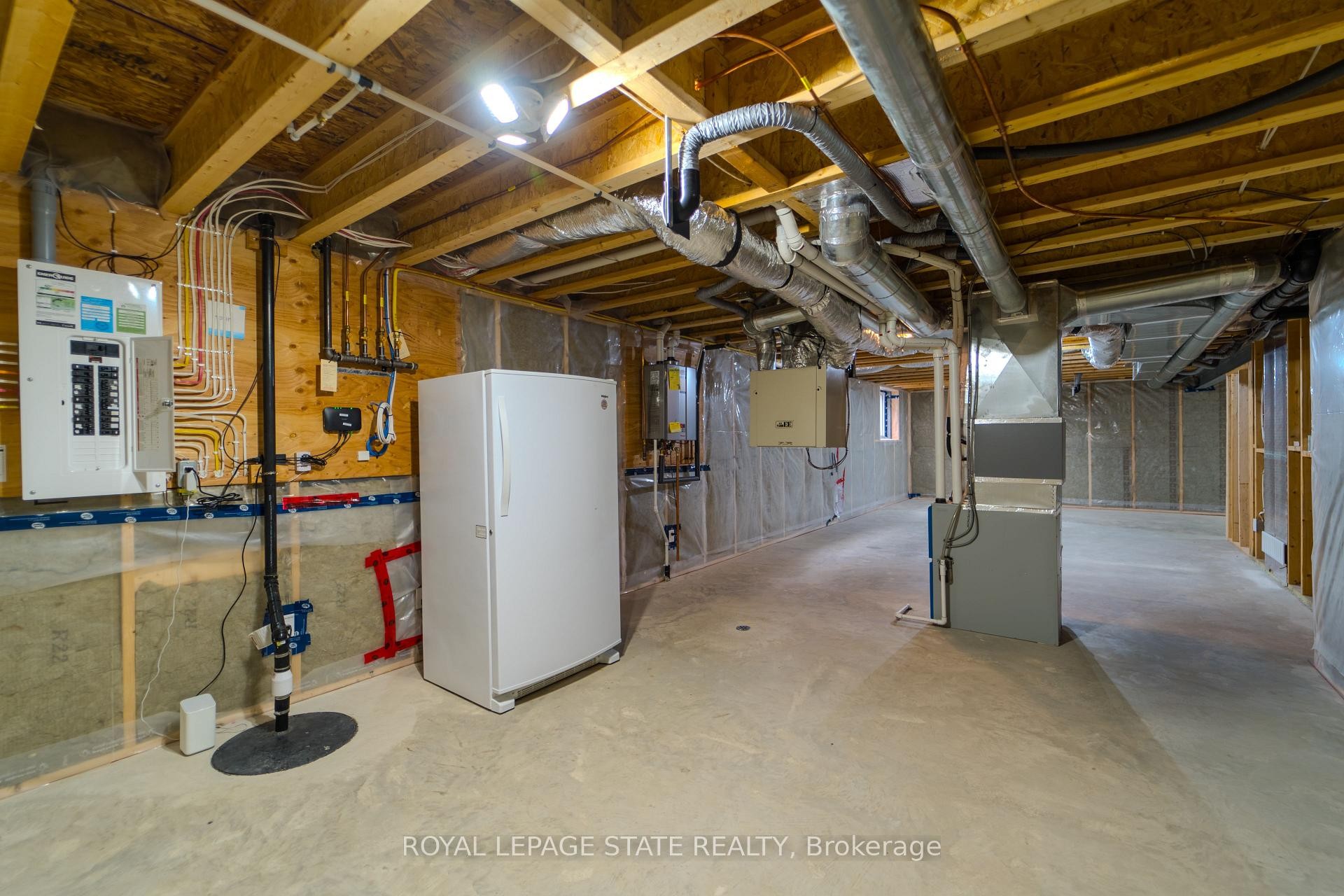 8 Harlequin Court, St. Thomas, ON