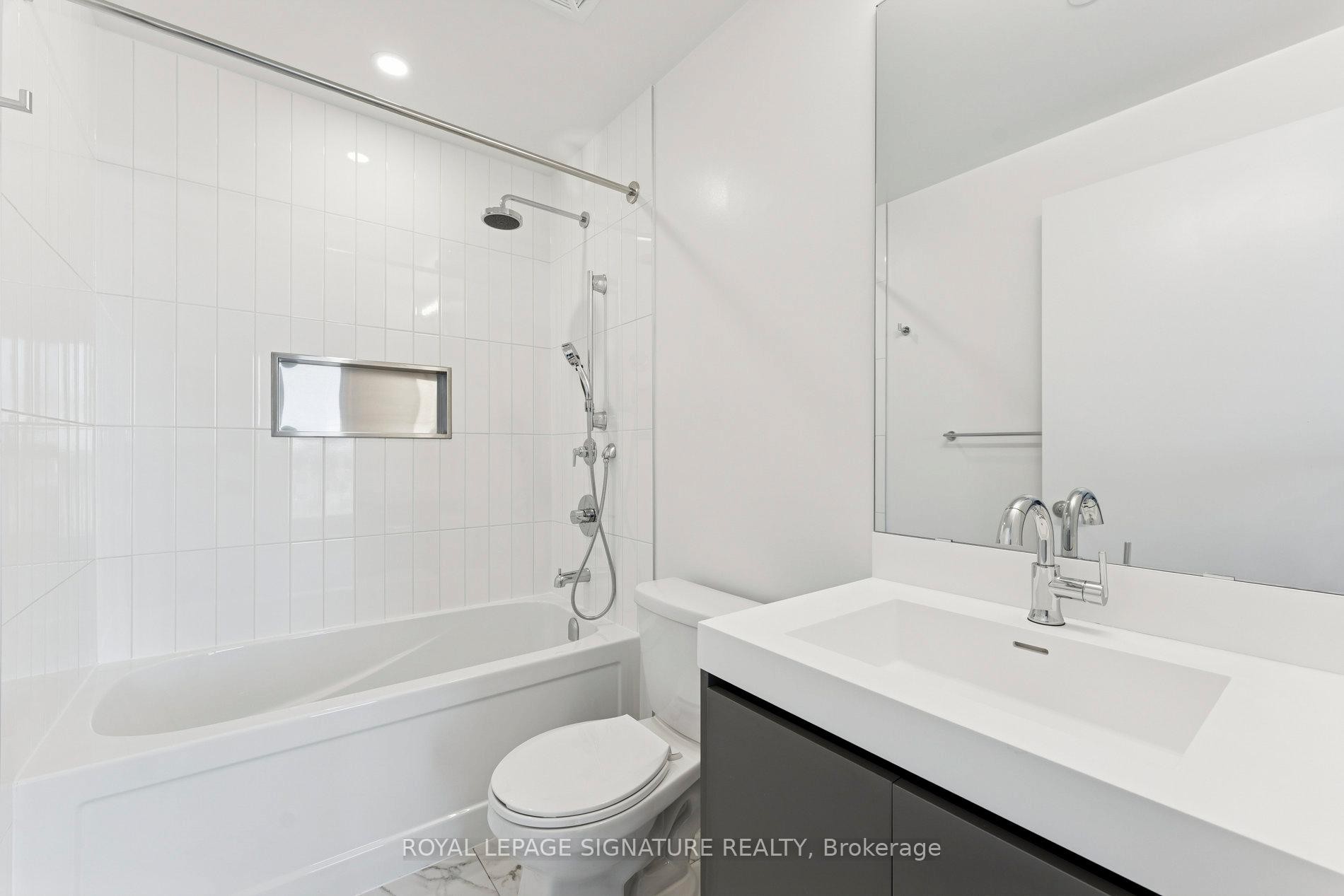 517-20 All Nations Drive, Brampton, ON - Indoor Photo Showing Bathroom