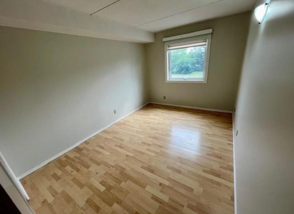 102 145 Fanshaw Street, Thunder Bay, ON - Indoor Photo Showing Other Room