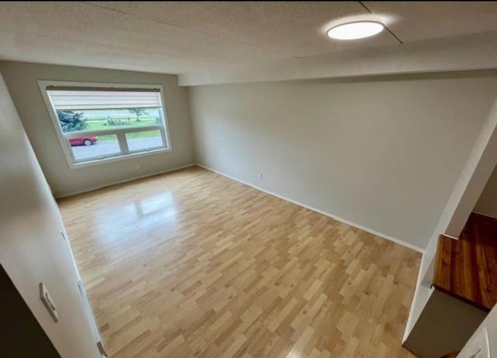 102 145 Fanshaw Street, Thunder Bay, ON - Indoor Photo Showing Other Room