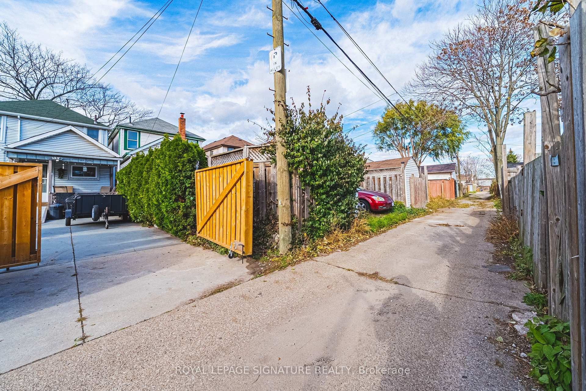 36 Cheever Street, Hamilton, ON - Outdoor