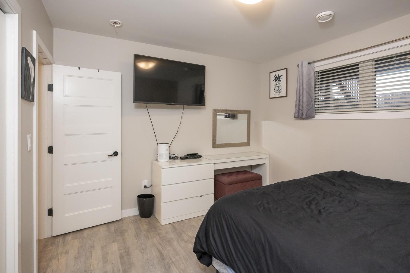 156 Cougar Crescent, Thunder Bay, ON - Indoor Photo Showing Bedroom