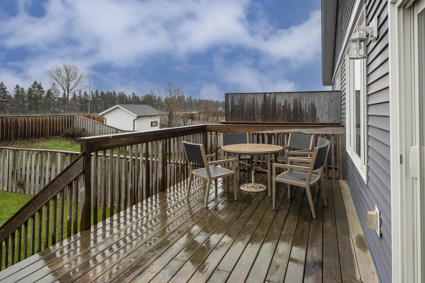 156 Cougar Crescent, Thunder Bay, ON - Outdoor With Deck Patio Veranda With Exterior