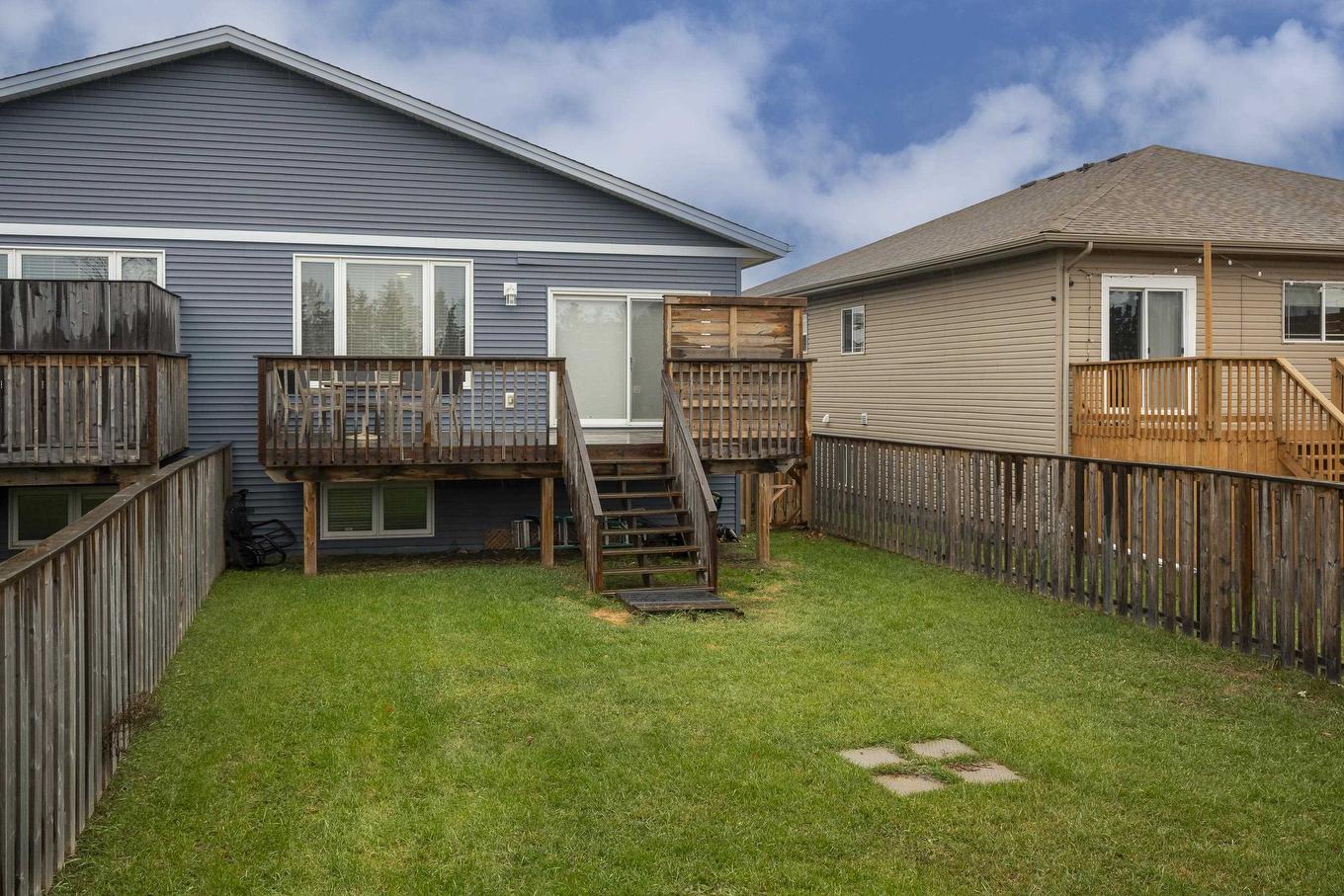 156 Cougar Crescent, Thunder Bay, ON - Outdoor With Deck Patio Veranda With Exterior