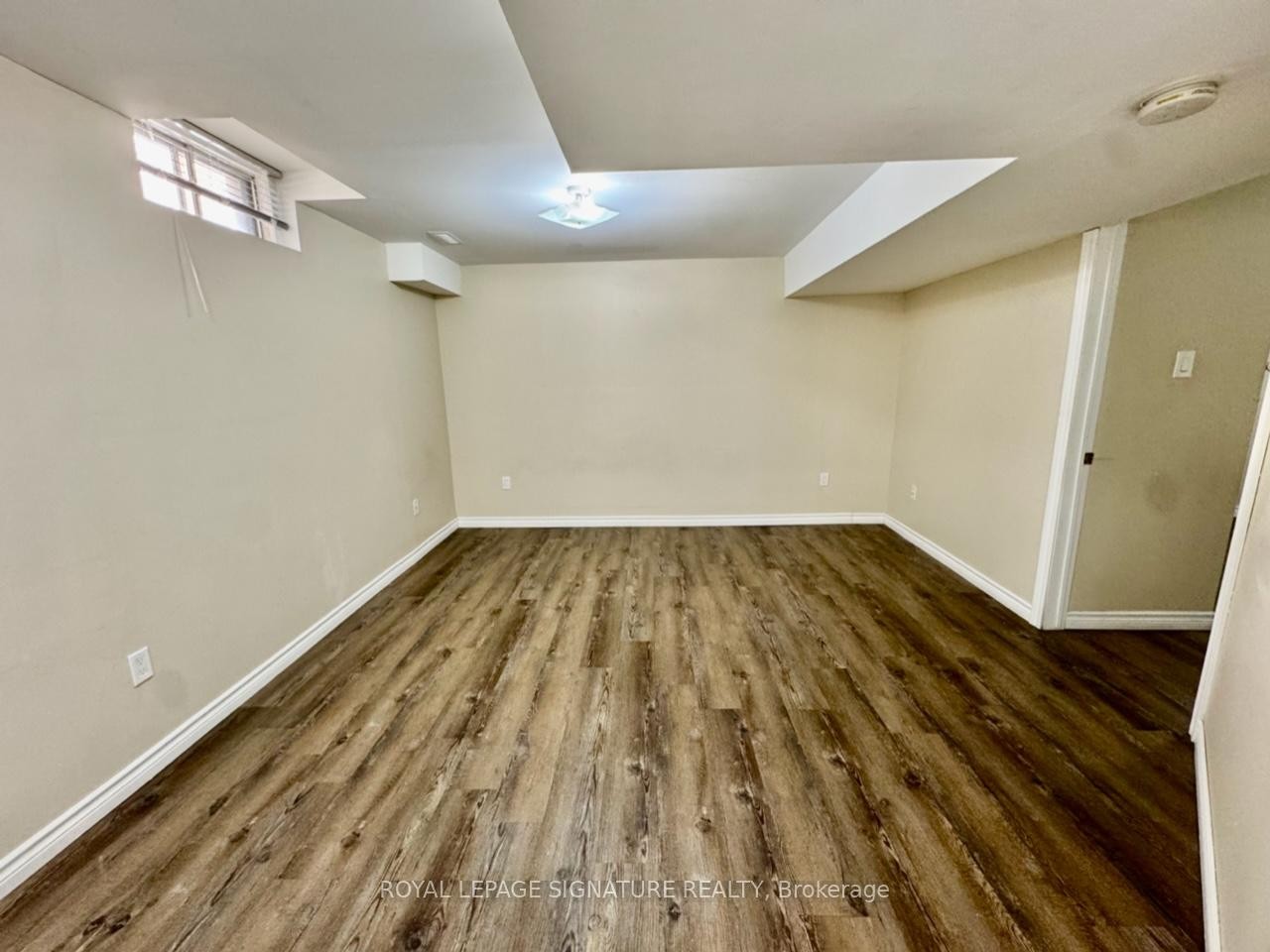 3 Carrie Crescent, Brampton, ON - Indoor