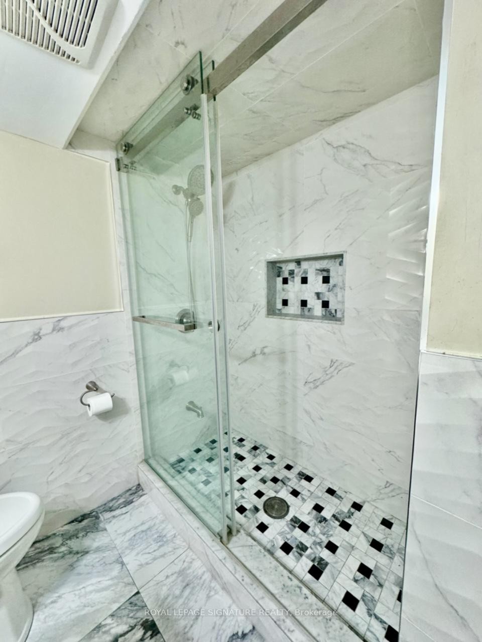 3 Carrie Crescent, Brampton, ON - Indoor Photo Showing Bathroom