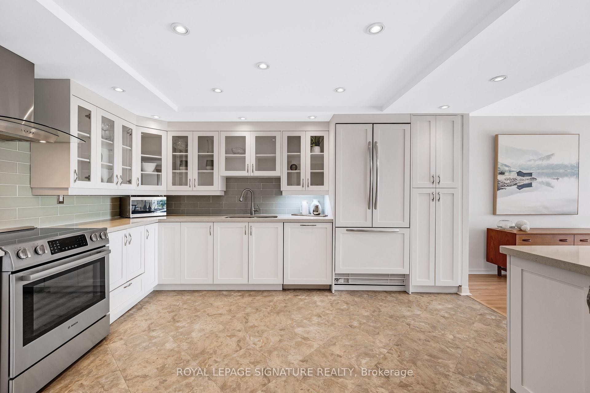 2110-131 Beecroft Road, Toronto, ON - Indoor Photo Showing Kitchen