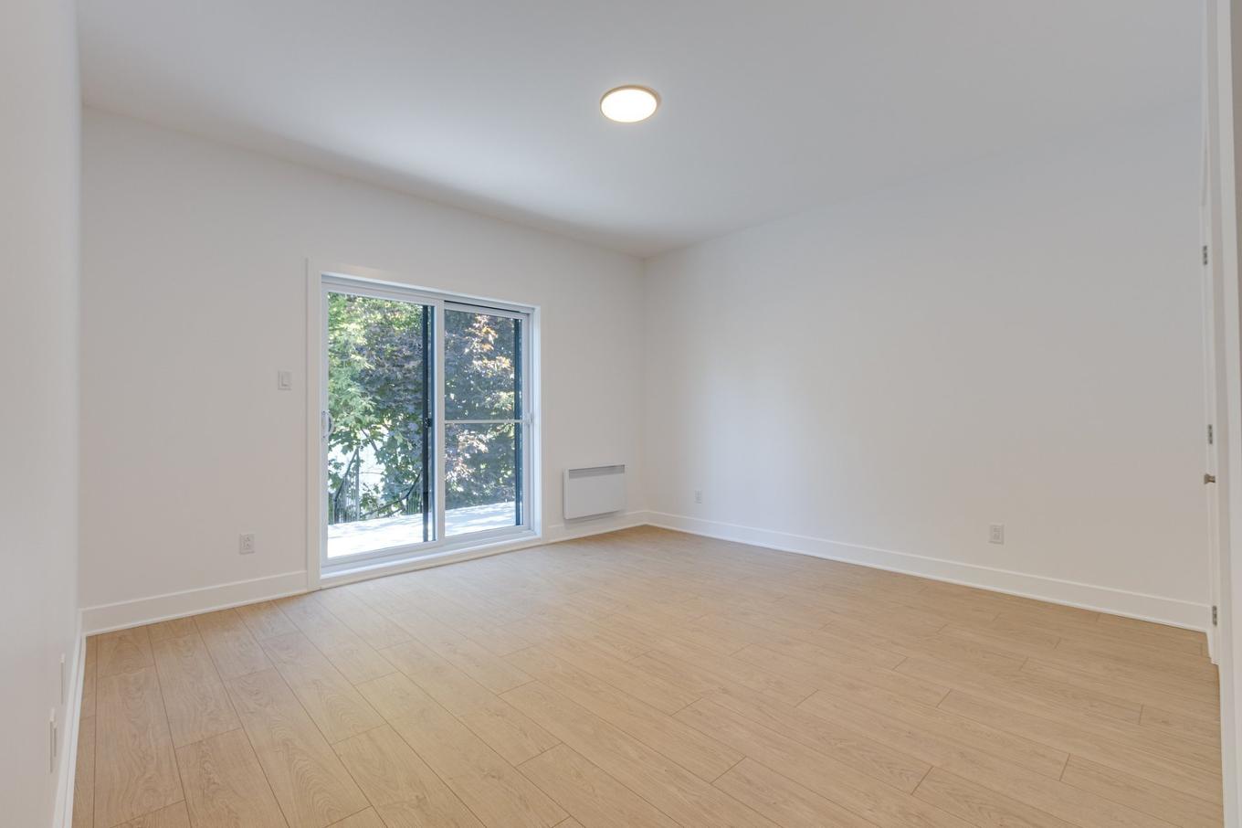 Primary bedroom - 11375 Av. L'Archevêque, Montréal (Montréal-Nord), QC - Indoor Photo Showing Other Room
