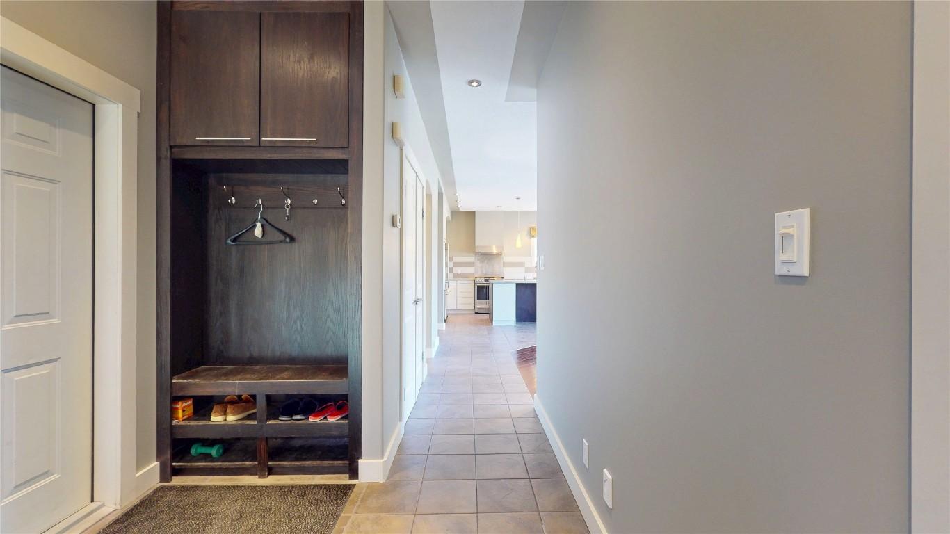 1631 Mt. Pyramid Crescent, Cranbrook, BC - Indoor Photo Showing Other Room