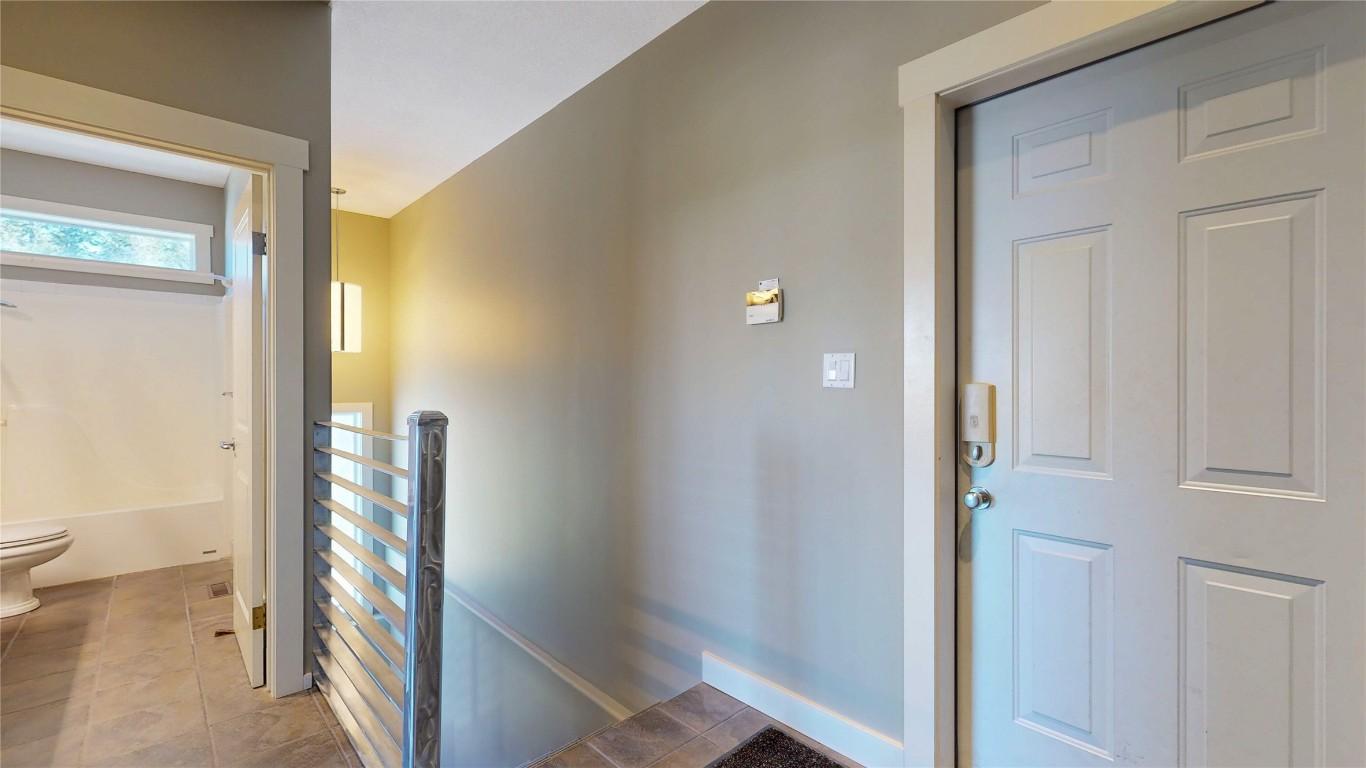 1631 Mt. Pyramid Crescent, Cranbrook, BC - Indoor